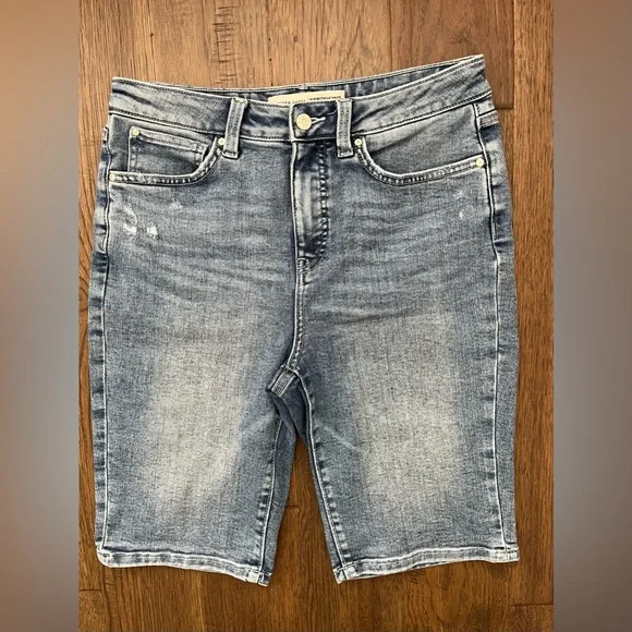 DENVER HAYES Hi-Rise Bermuda Shorts | Size 10 - Picture 2 of 10